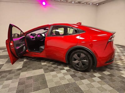 2025 Toyota Prius LE