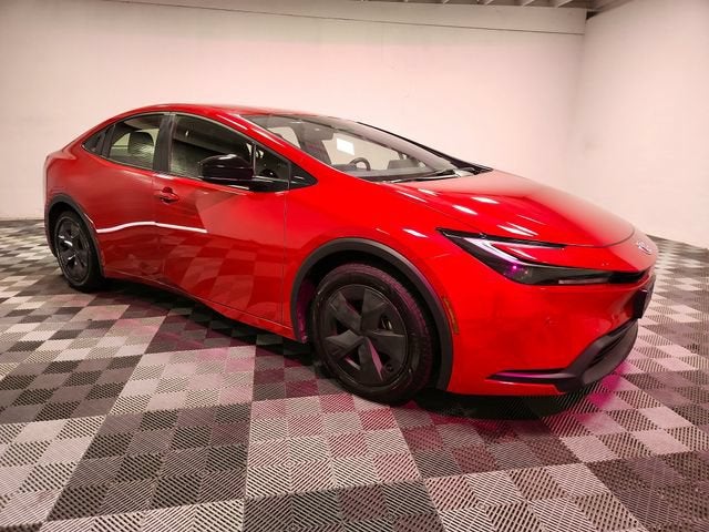 2025 Toyota Prius LE