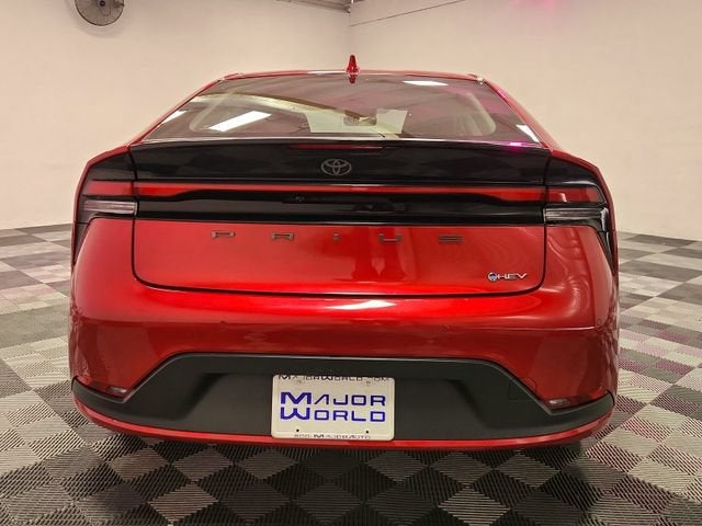 2025 Toyota Prius LE