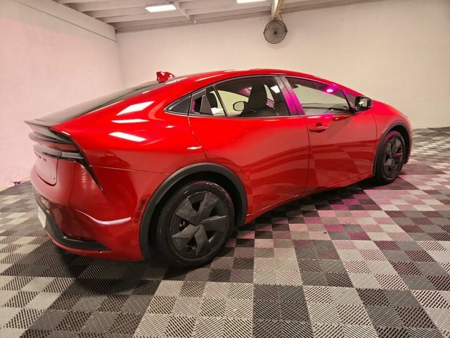 2025 Toyota Prius LE