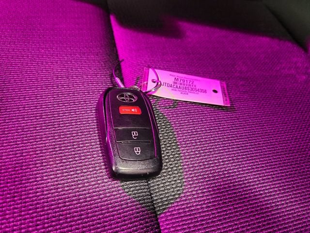 2025 Toyota Prius LE