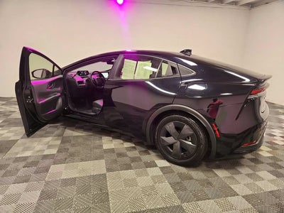2025 Toyota Prius LE
