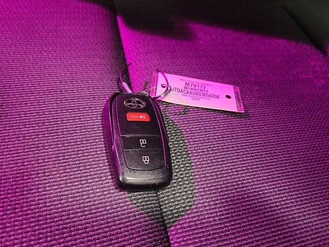 2025 Toyota Prius LE