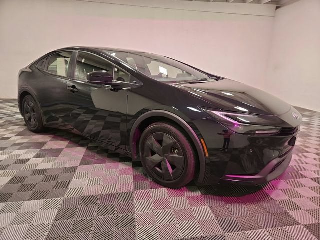 2025 Toyota Prius LE