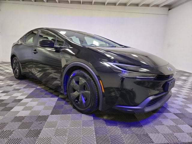 2025 Toyota Prius LE
