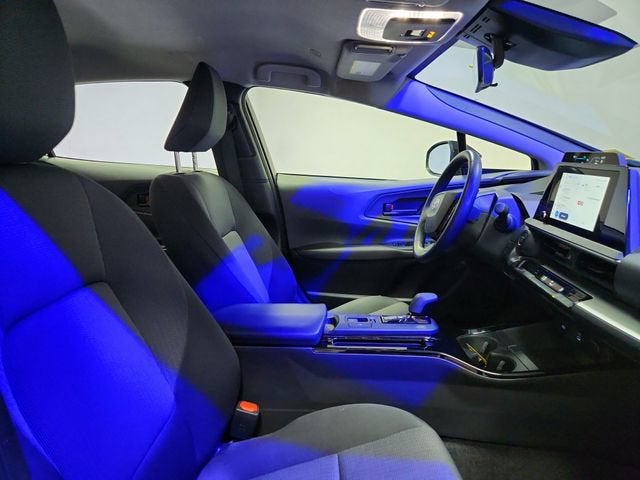 2025 Toyota Prius LE