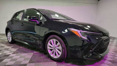 2025 Toyota Corolla Hatchback SE