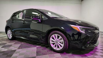 2025 Toyota Corolla Hatchback SE