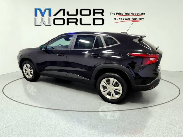 2025 Chevrolet Trax LS