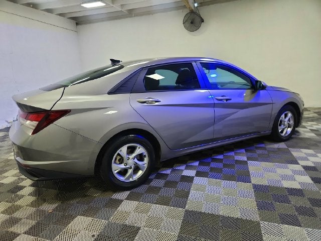 2021 Hyundai Elantra SE