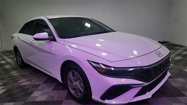 2025 Hyundai Elantra SE