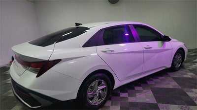 2025 Hyundai Elantra SE