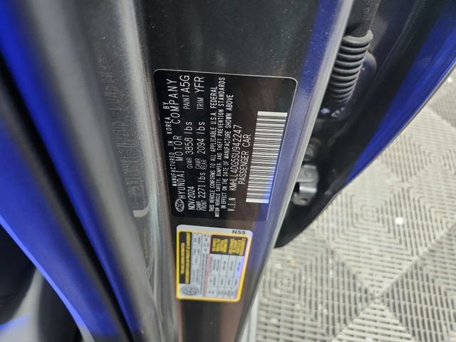 2025 Hyundai Elantra SE