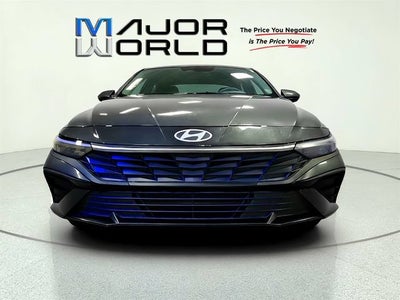 2025 Hyundai Elantra SE