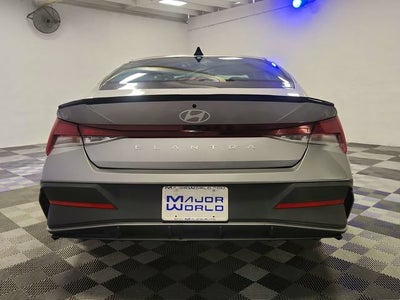 2025 Hyundai Elantra SEL Sport