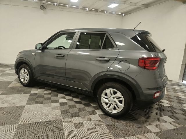 2025 Hyundai Venue SE