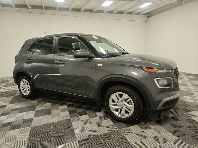 2025 Hyundai Venue SE