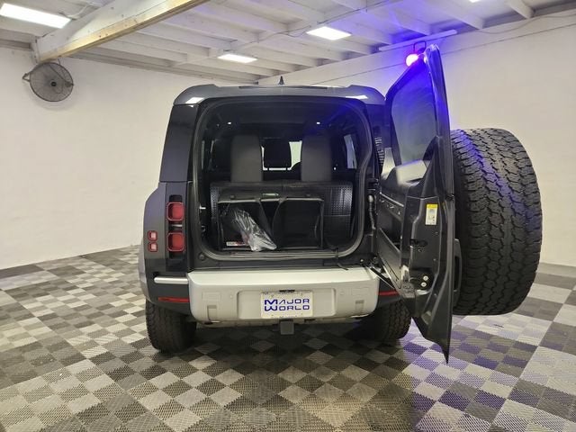 2023 Land Rover Defender S