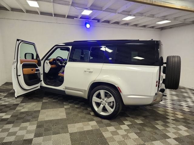2023 Land Rover Defender S