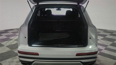 2025 Audi Q7 Premium