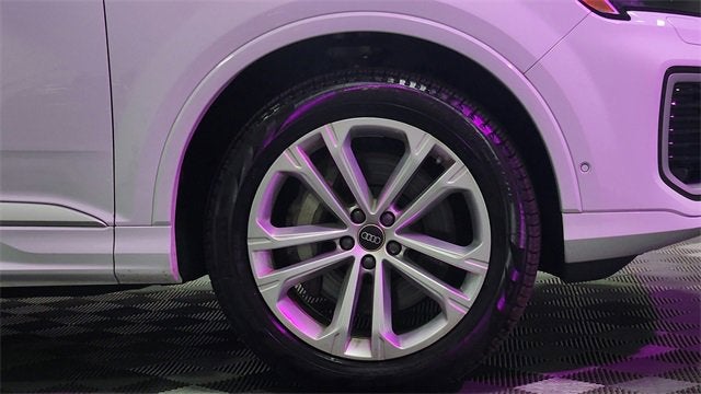 2025 Audi Q7 Premium