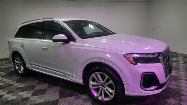 2025 Audi Q7 Premium
