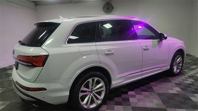 2025 Audi Q7 Premium