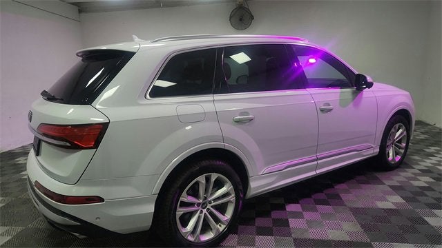 2025 Audi Q7 Premium