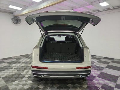 2023 Audi Q7 Premium