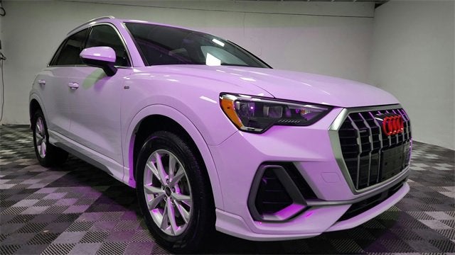 2022 Audi Q3 S line Premium