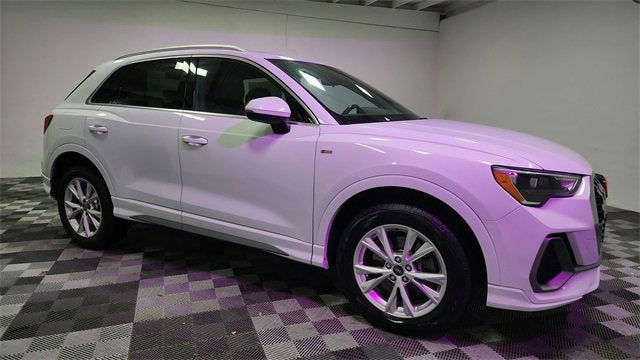 2022 Audi Q3 S line Premium