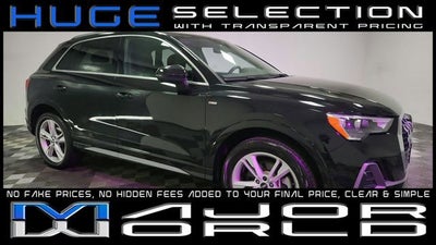 2022 Audi Q3 S line Premium