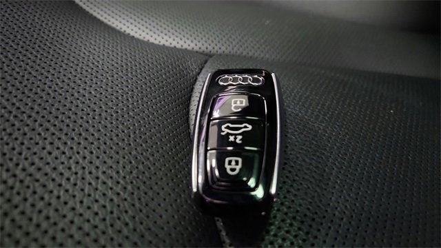 2025 Audi Q8 Premium Plus