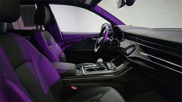 2025 Audi Q8 Premium Plus