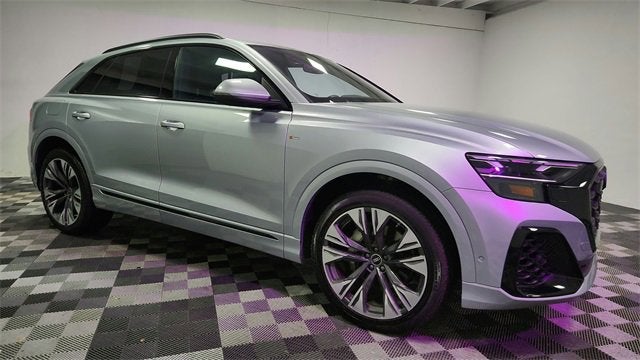 2025 Audi Q8 Premium Plus