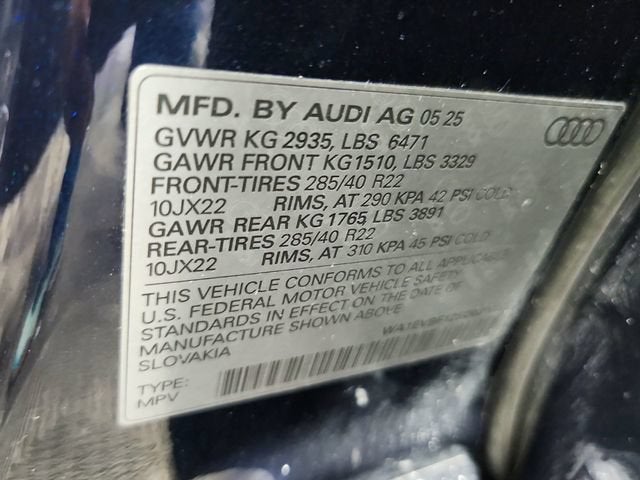 2025 Audi Q8 Premium Plus