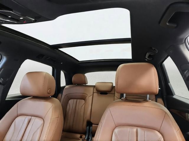 2022 Audi Q5 S line Premium