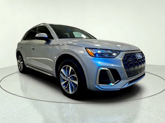 2022 Audi Q5 S line Premium