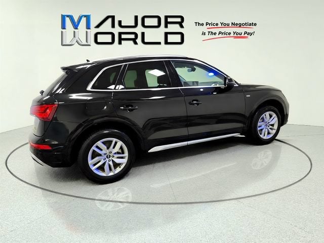 2022 Audi Q5 S line Premium