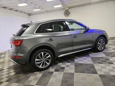 2022 Audi Q5 S line Premium