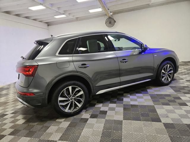 2022 Audi Q5 S line Premium