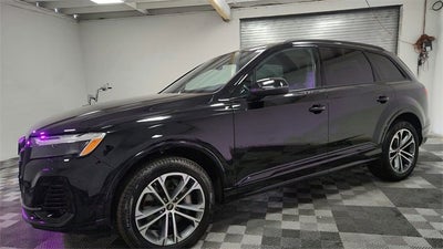 2025 Audi Q7 Premium Plus