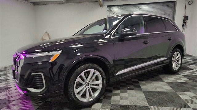 2025 Audi Q7 Premium Plus
