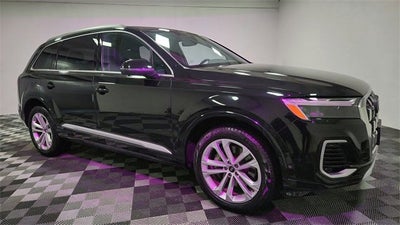 2025 Audi Q7 Premium Plus