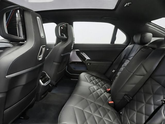2025 BMW 7 Series 740i xDrive