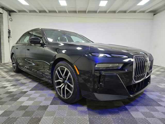 2025 BMW 7 Series 740i xDrive