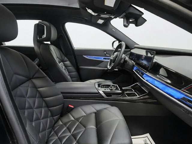 2025 BMW 7 Series 740i xDrive