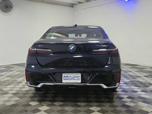 2025 BMW 7 Series 740i xDrive