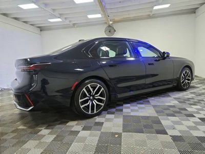 2025 BMW 7 Series 740i xDrive