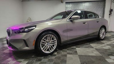 2024 BMW 5 Series 530i